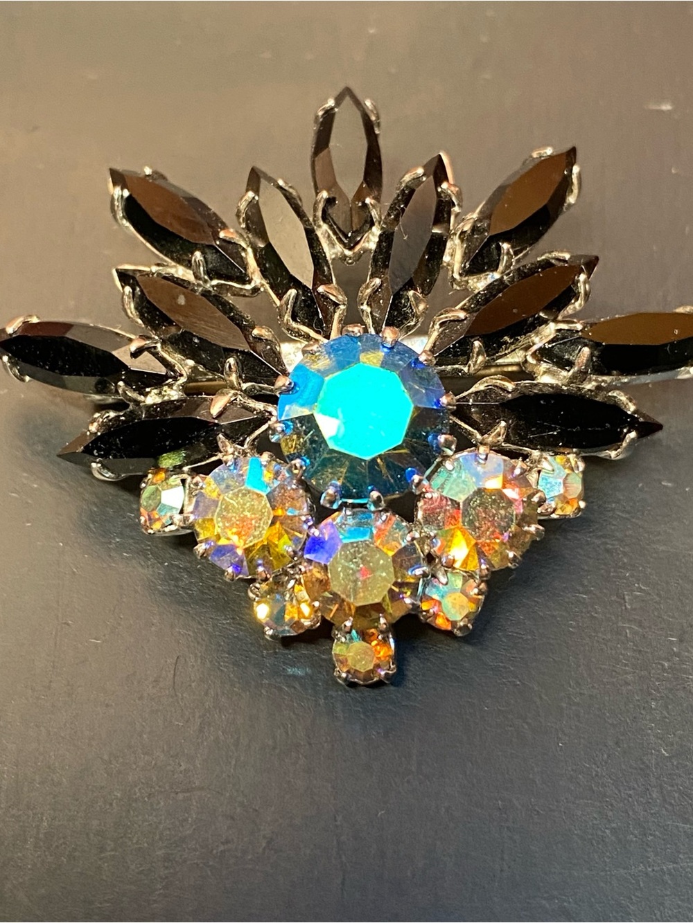 🍇 Vintage Austrian Aurora Borealis and Jet Black Navette Rhinestone Brooch